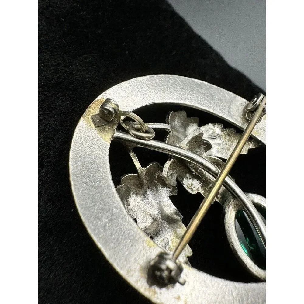 Vintage Silver Tone‎ Oval Leaf Brooch Green Glass Cabochon Pendant Jewelry